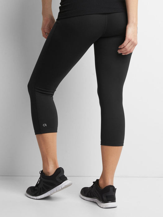 Maternity GapFit Blackout Full Panel Capris