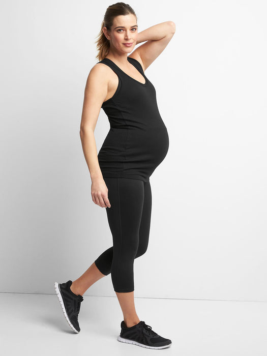 Maternity GapFit Blackout Full Panel Capris