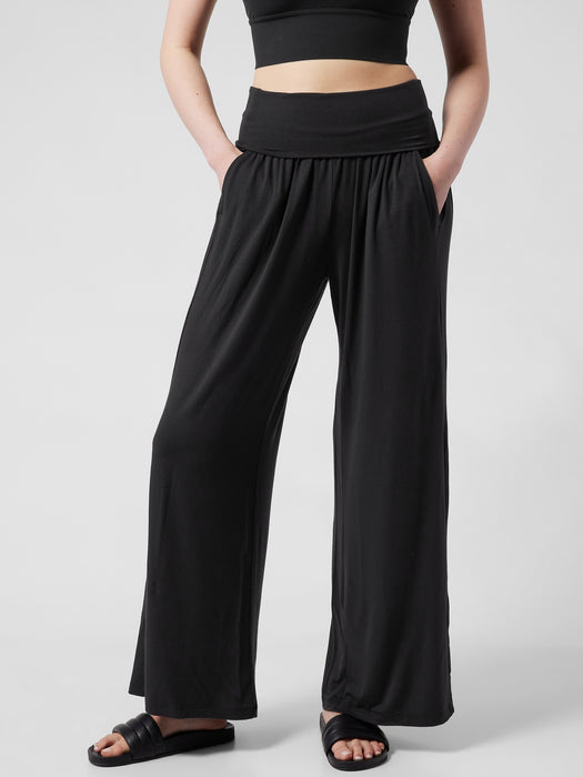 Studio Wide Leg Pant