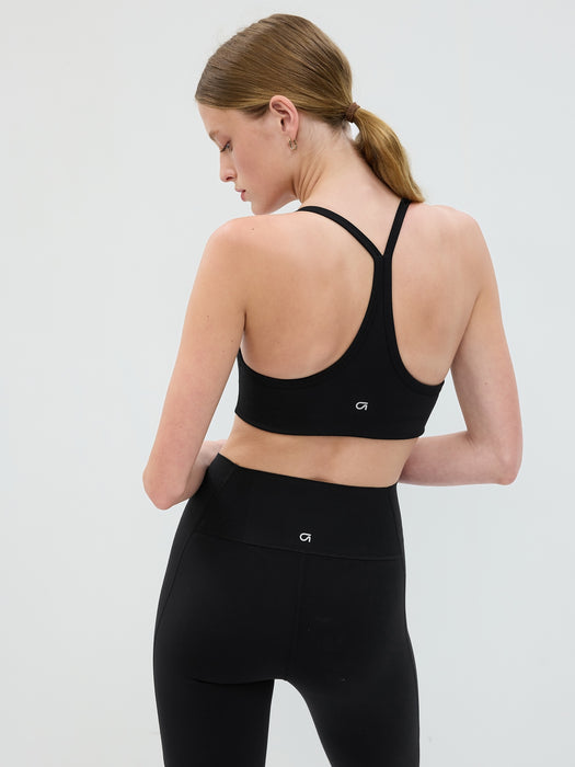 GapFit Power Medium Impact Sports Bra