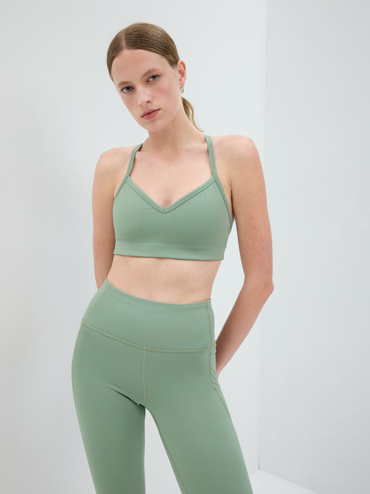 GapFit Recycled Power Medium Impact Sports Bra