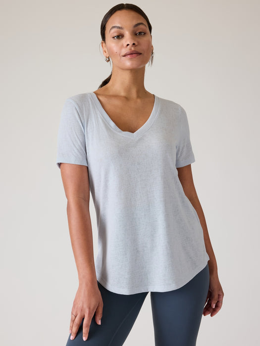 Breezy Scoop V Tee