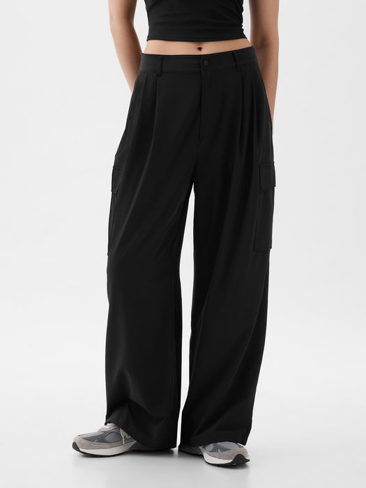 GapFit High Rise Runaround Cargo Joggers