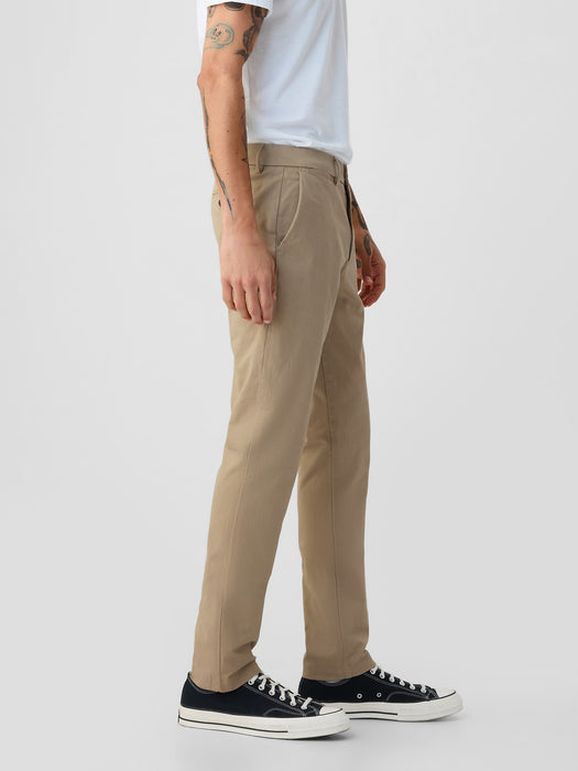 Modern Khakis in Skinny Fit