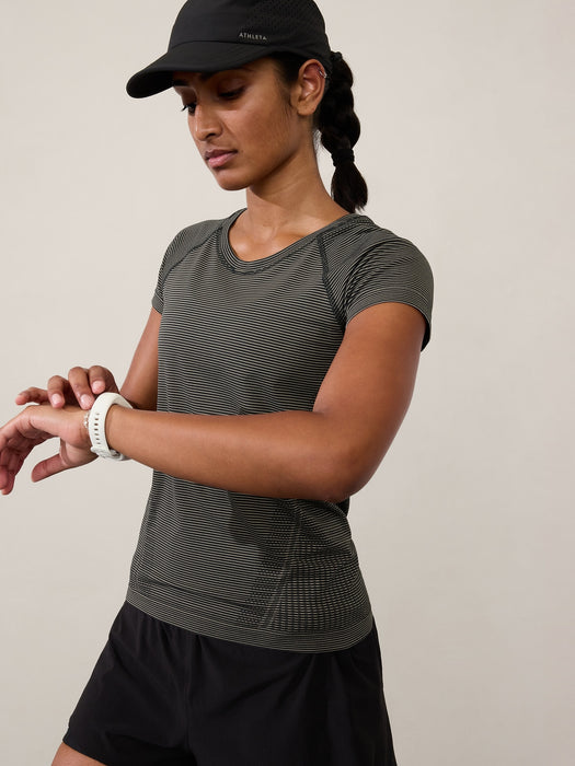 Momentum Stripe Seamless Tee