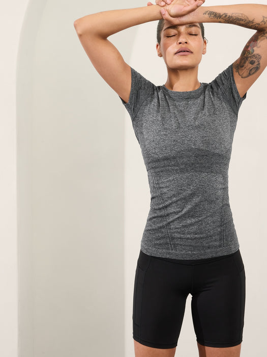 Momentum Seamless Heather Tee