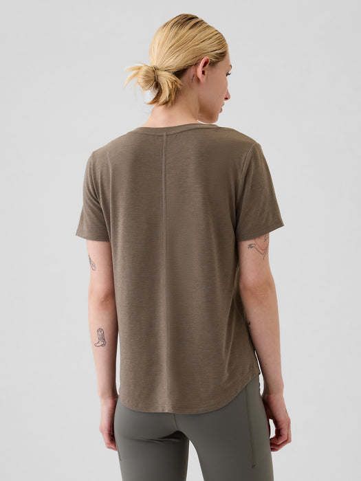 GapFit Breathe T-Shirt