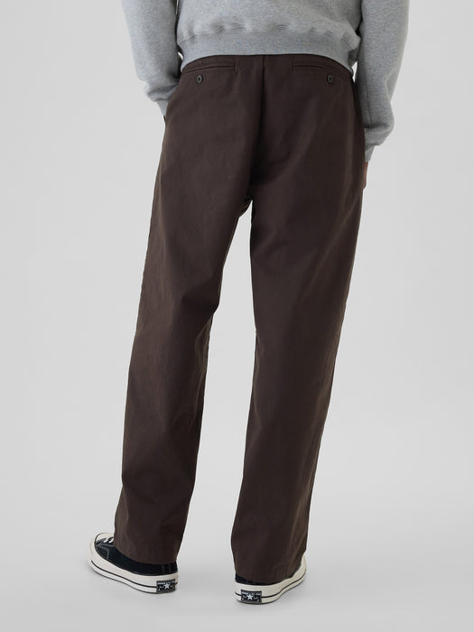 Modern Khakis in Baggy Fit with GapFlex