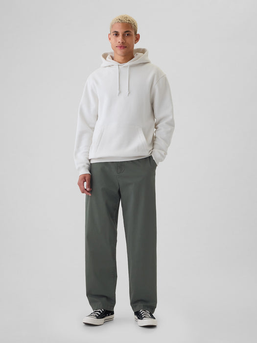 Modern Khakis in Baggy Fit with GapFlex