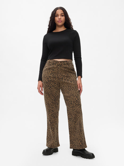 Mid Rise &#39;90s Loose Cheetah Cargo Jeans