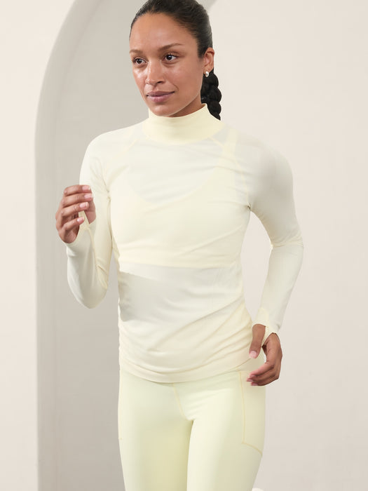 Momentum Seamless Mock Neck Top