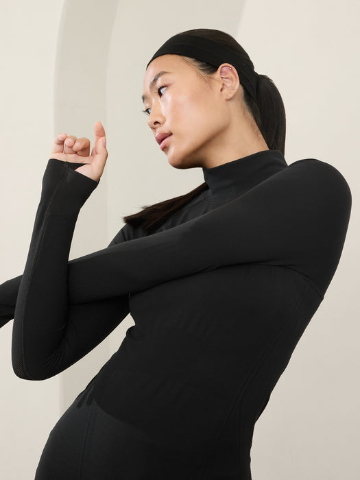 Momentum Seamless Mock Neck Top