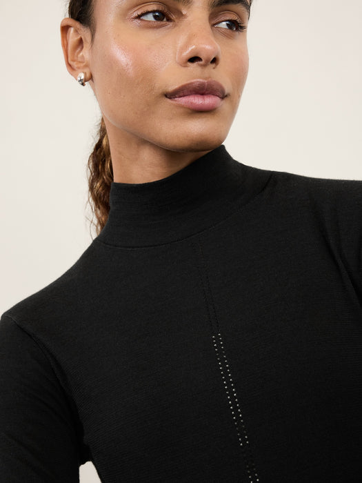 Ascent Seamless Turtleneck