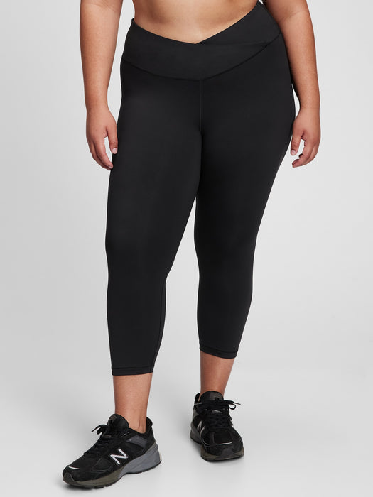 GapFit Sky High Rise Crossover Capri Leggings in Eclipse - black