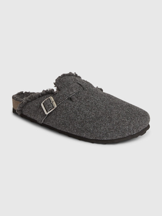 Sherpa Clogs