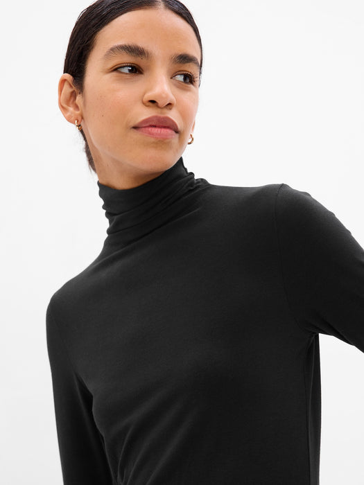 Featherweight Turtleneck - black